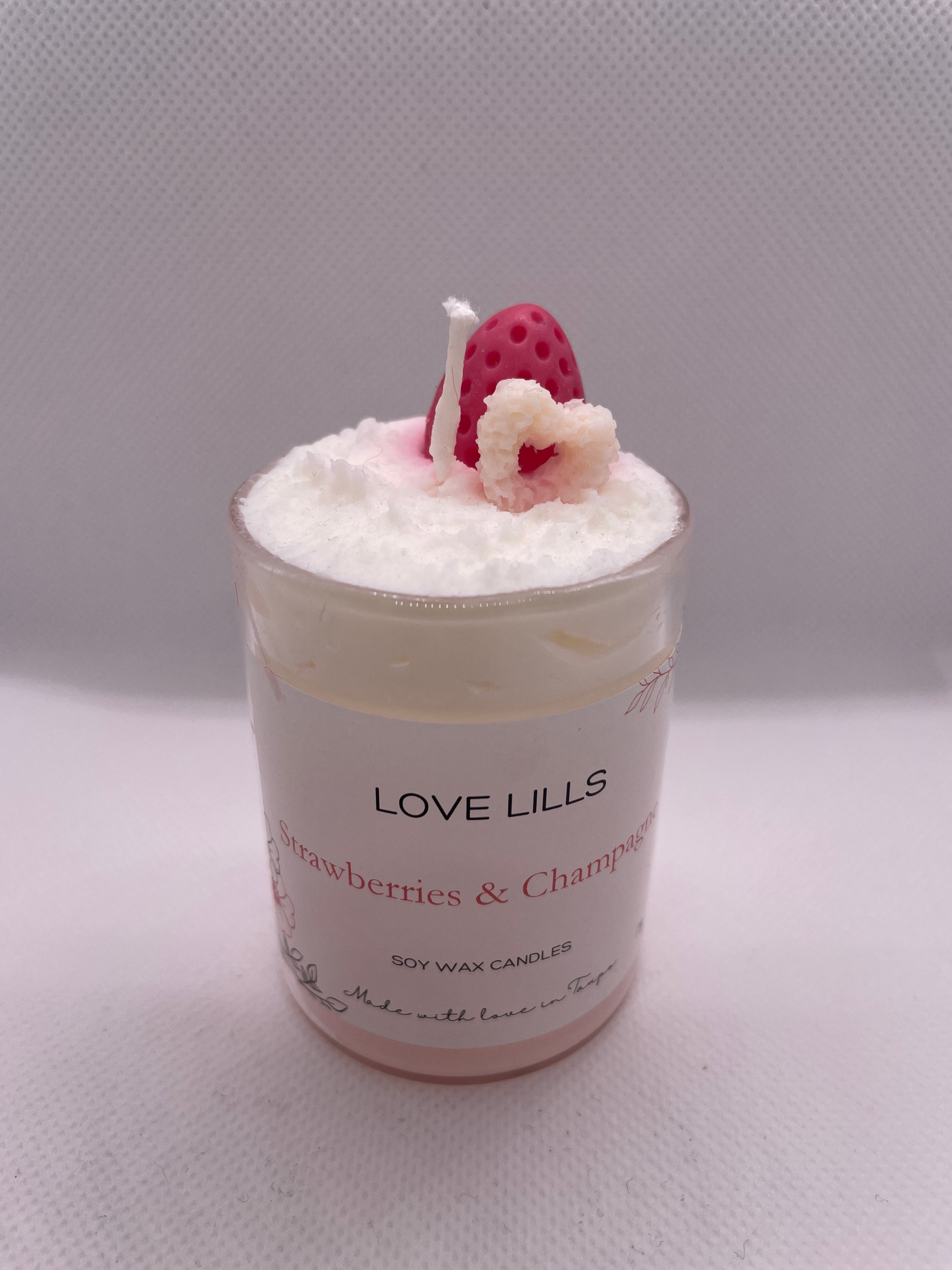 Lovelills Strawberries & Champagne Candle 75 Grams