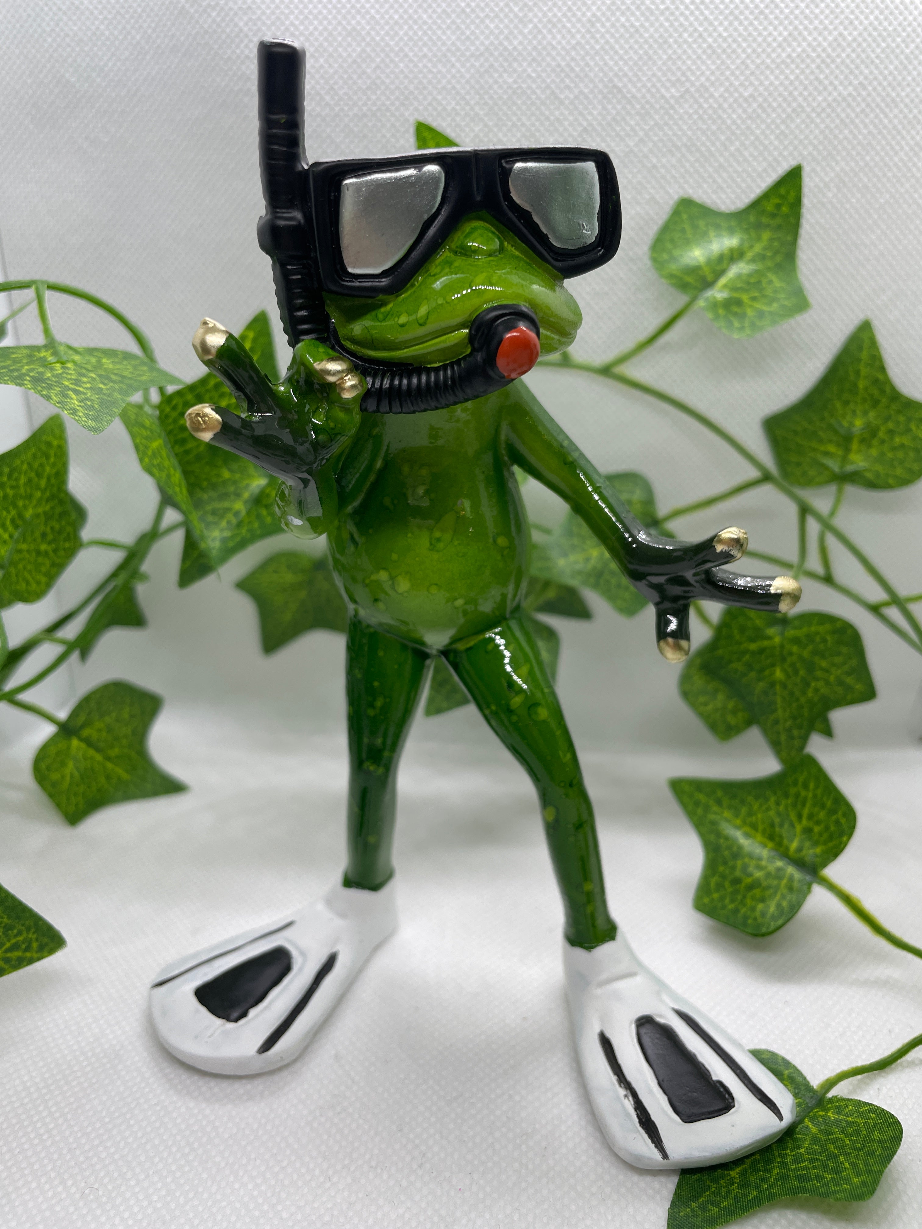 Scuba Diving Frog Ornament