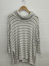 Green & White Striped Long-Sleeve Turtleneck Large