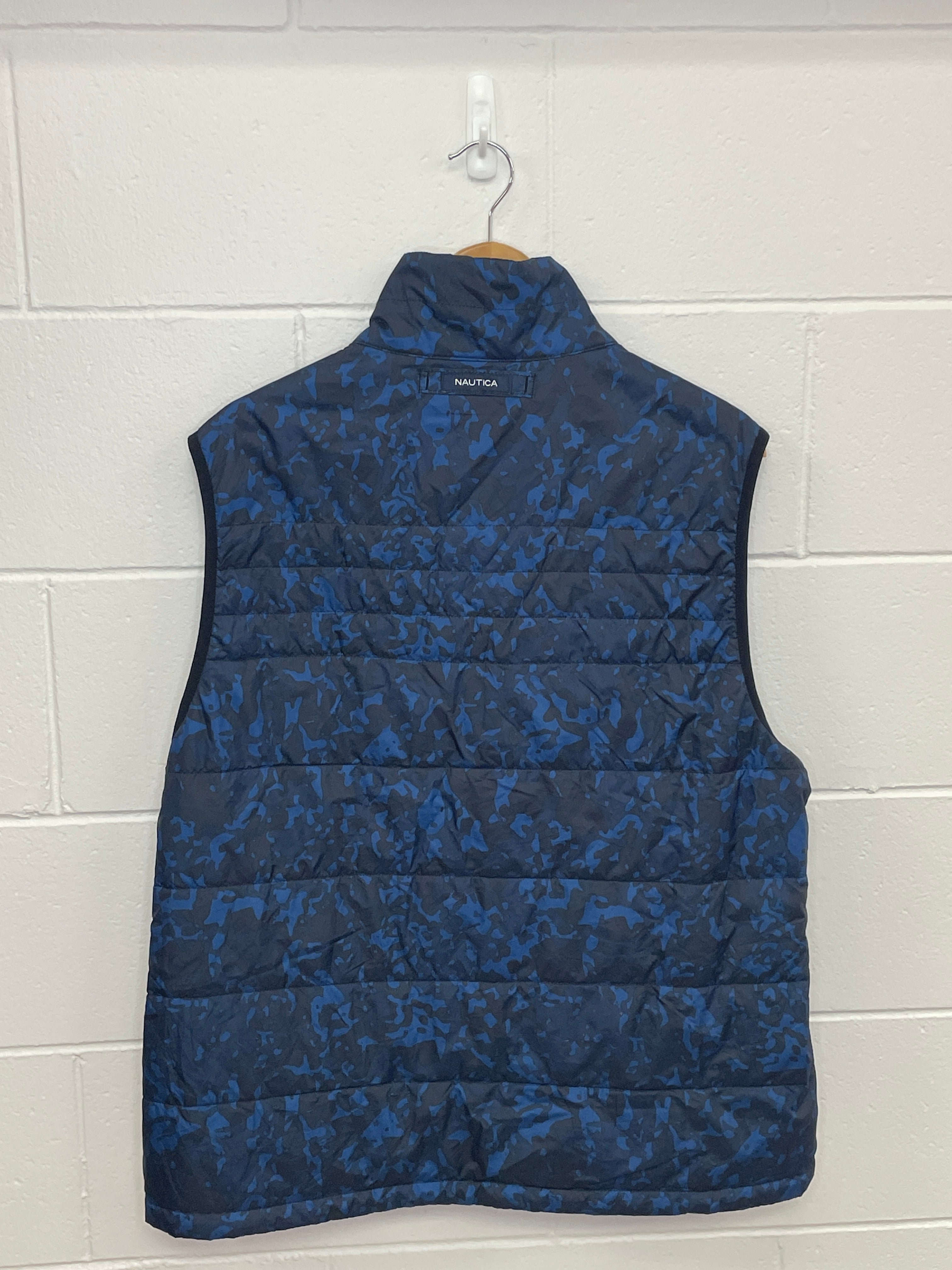 Nautica REVERSIBLE Navy Camo & Black Light Vest Large