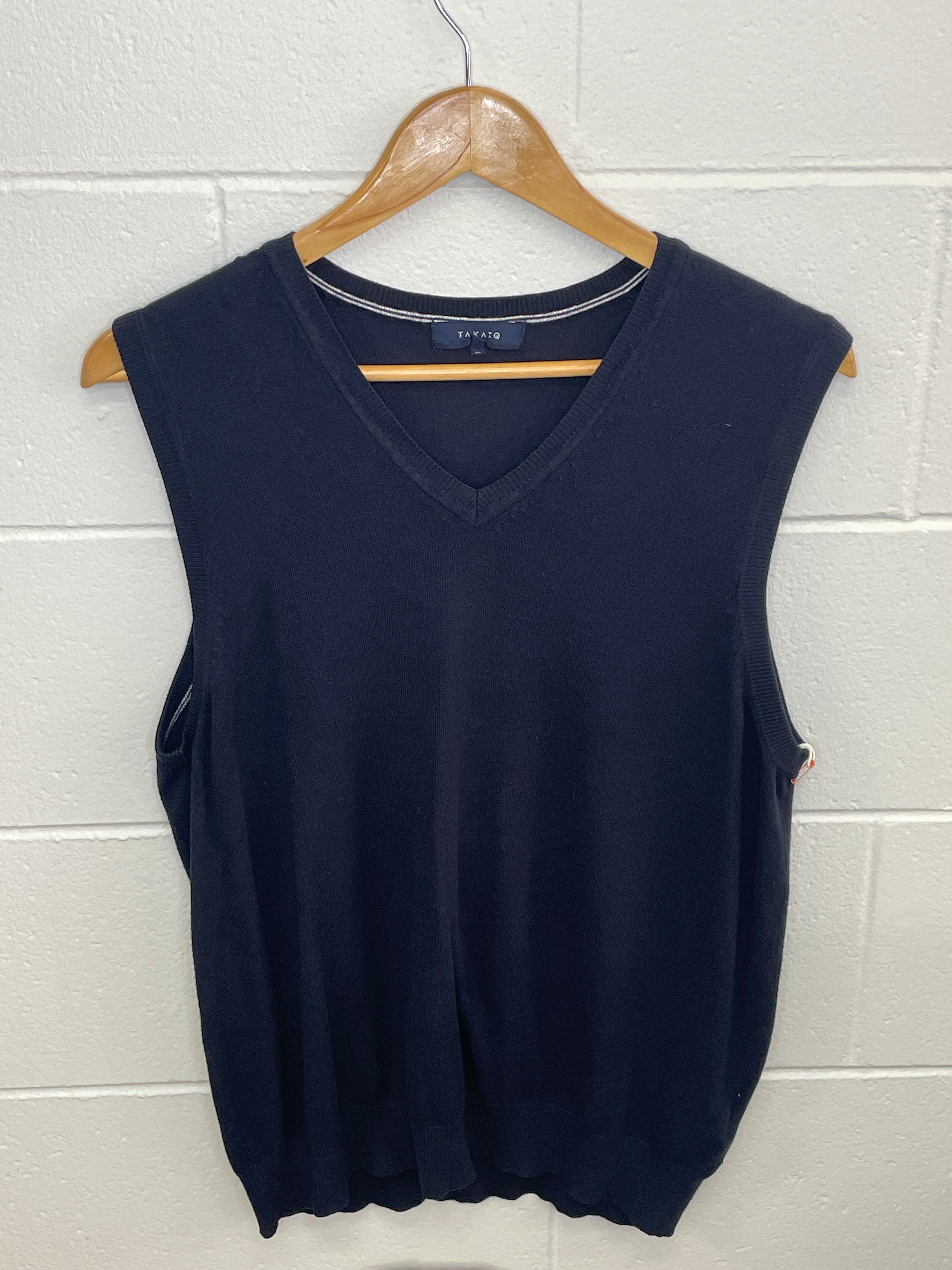 Takaiq Navy Vest Large