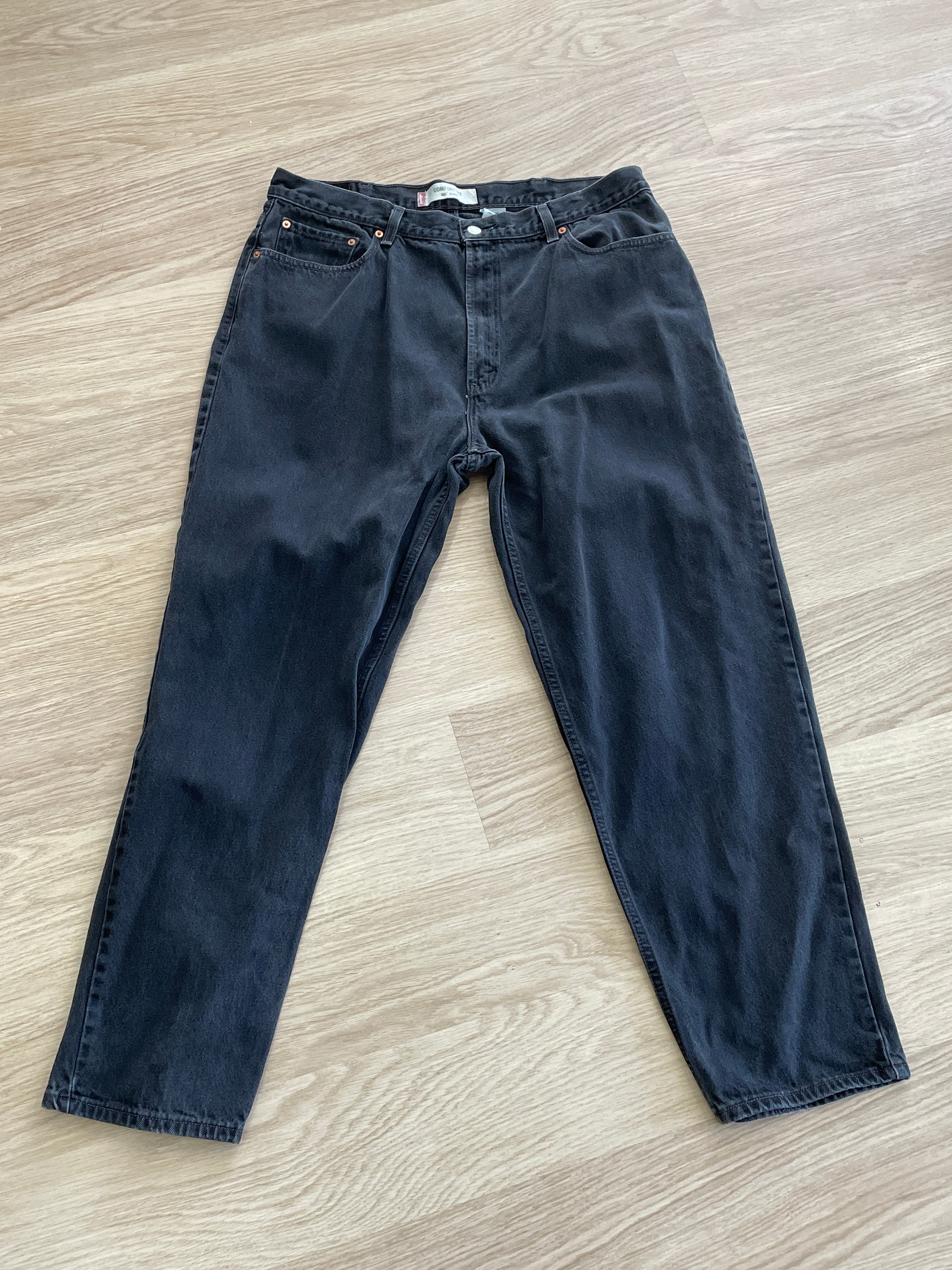 Levi's Black Comfort Fit 560 Jeans W40