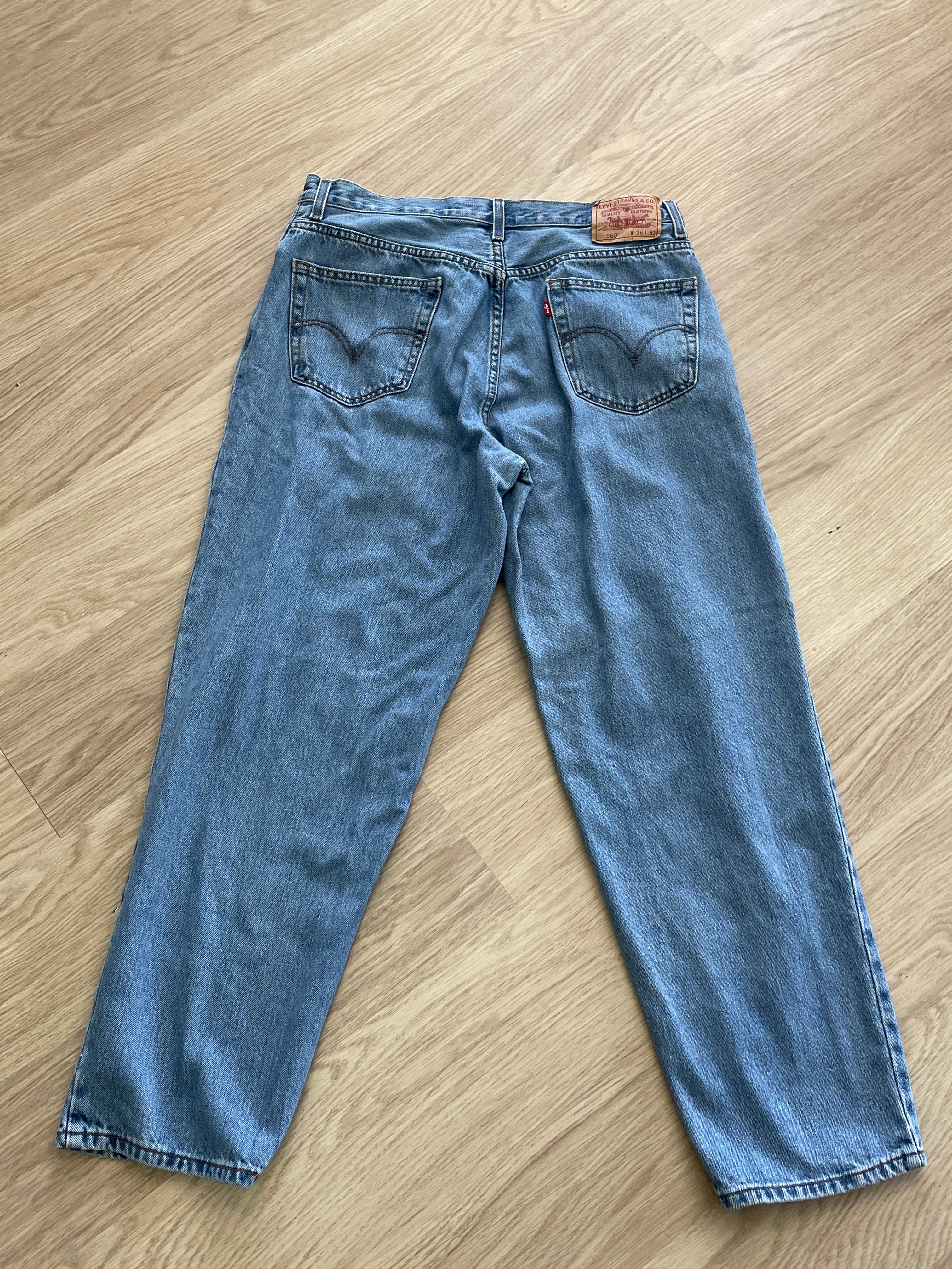 Levi's Light Wash Comfort Fit 560 Jean W36