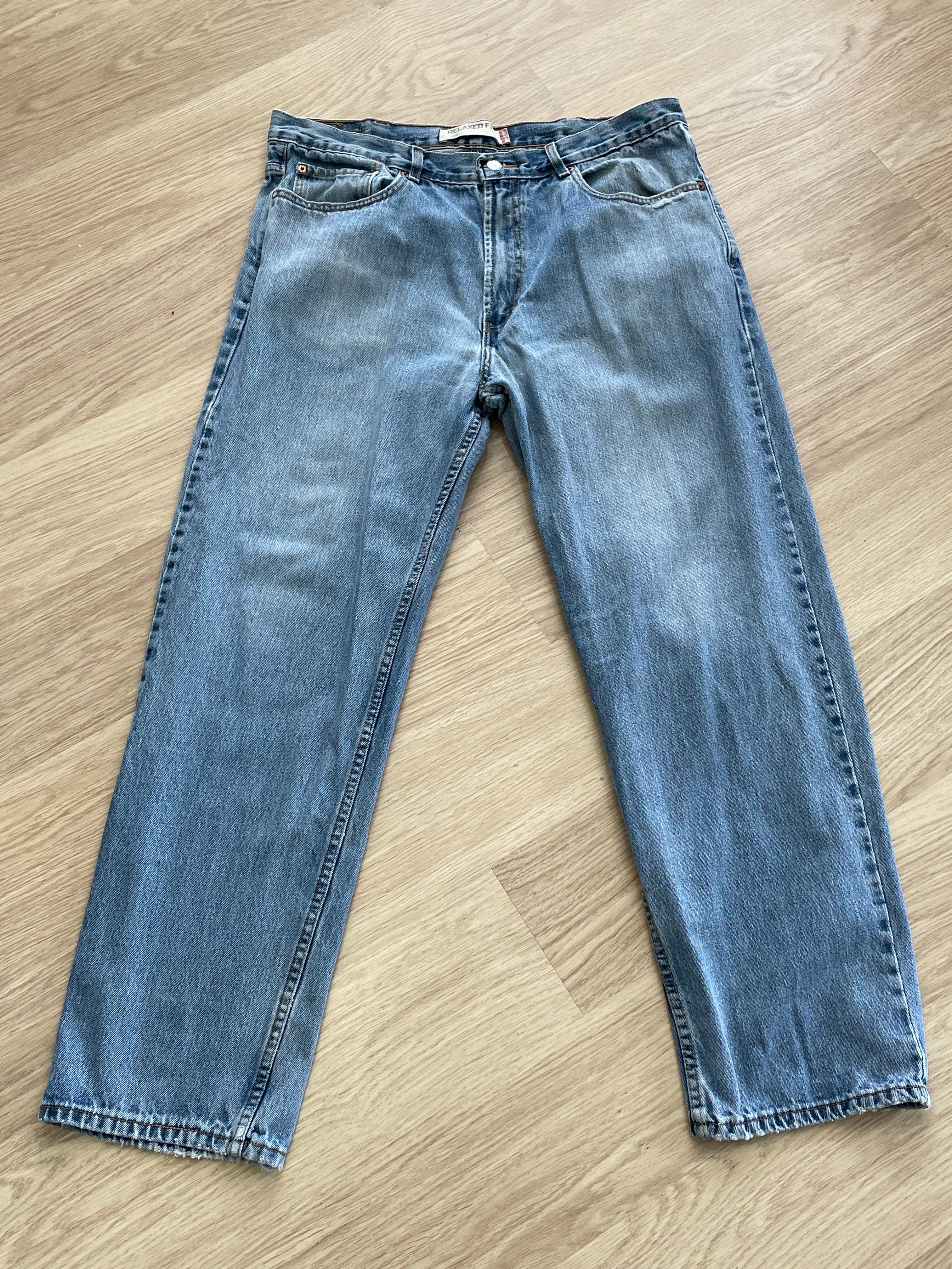 Levi's Light Wash Relaxed Fit 550 Jeans W38