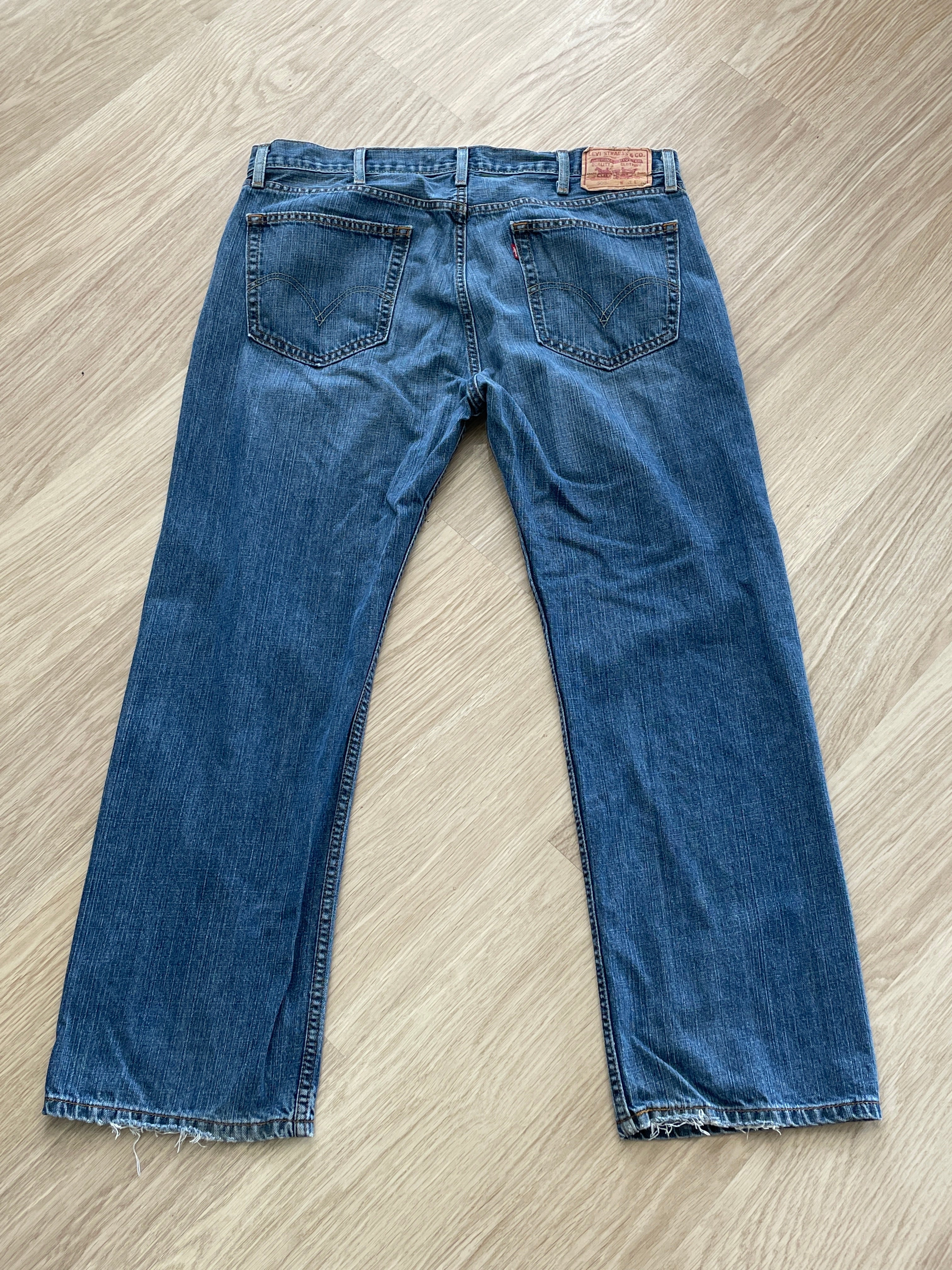 Levis Medium Wash Straight Fit 505 Jeans W38