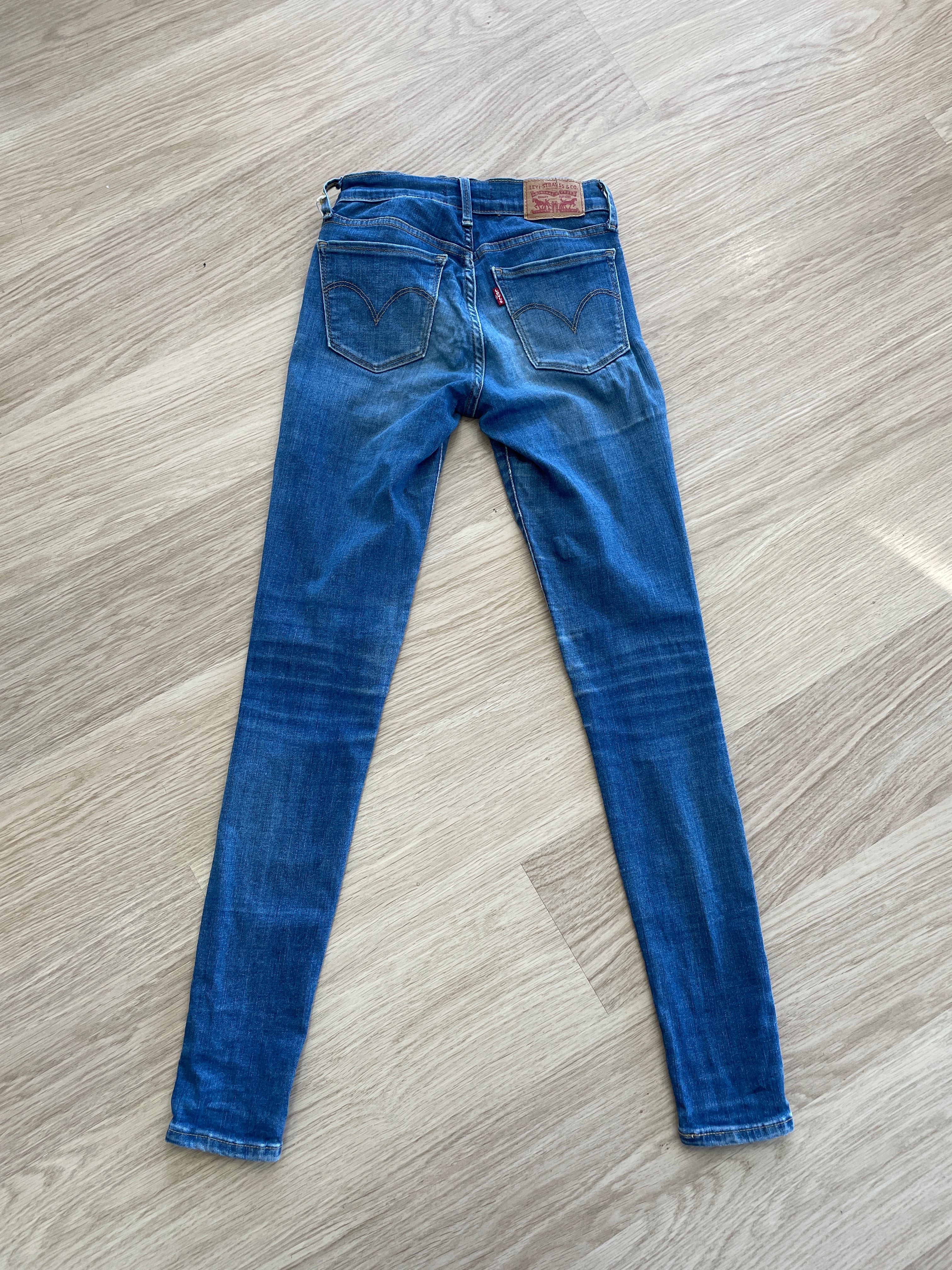 Levi's Light Wash 710 Super Skinny Jeans W24